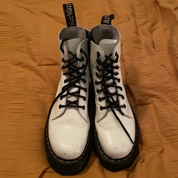 Size 7 Dr Martens White Jadons - Picture 2 of 4